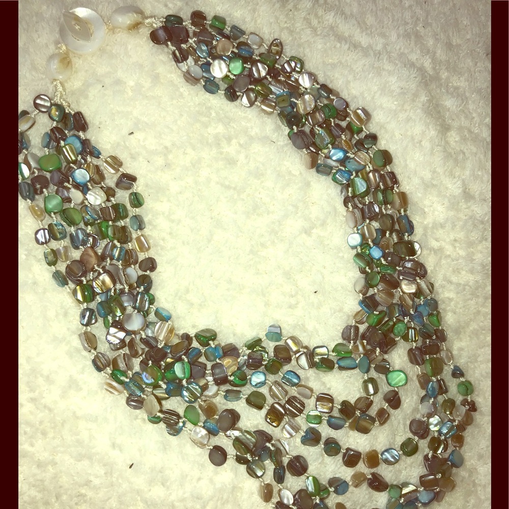 Multicolored necklace